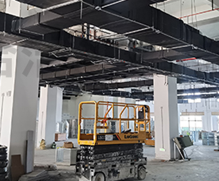 高空作业升降平台车